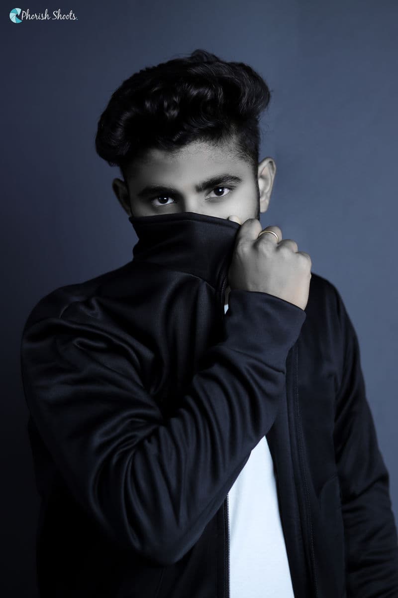 Modeling photography in Nizamabad, Telangana — frame 13 of 25 by Phorish Shoots