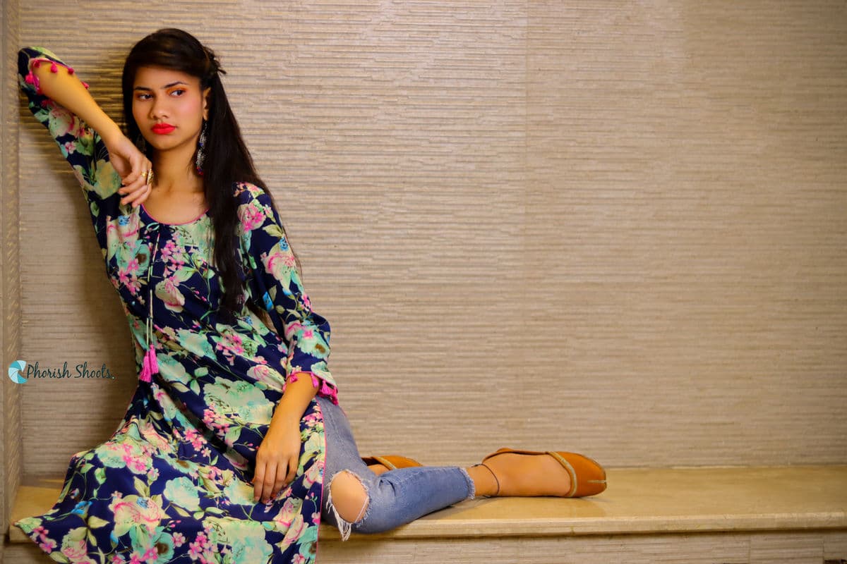 Modeling photography in Nizamabad, Telangana — frame 18 of 25 by Phorish Shoots